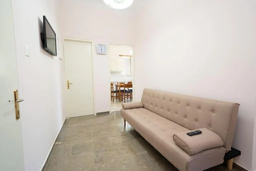 Vasilakis Apartment Sami