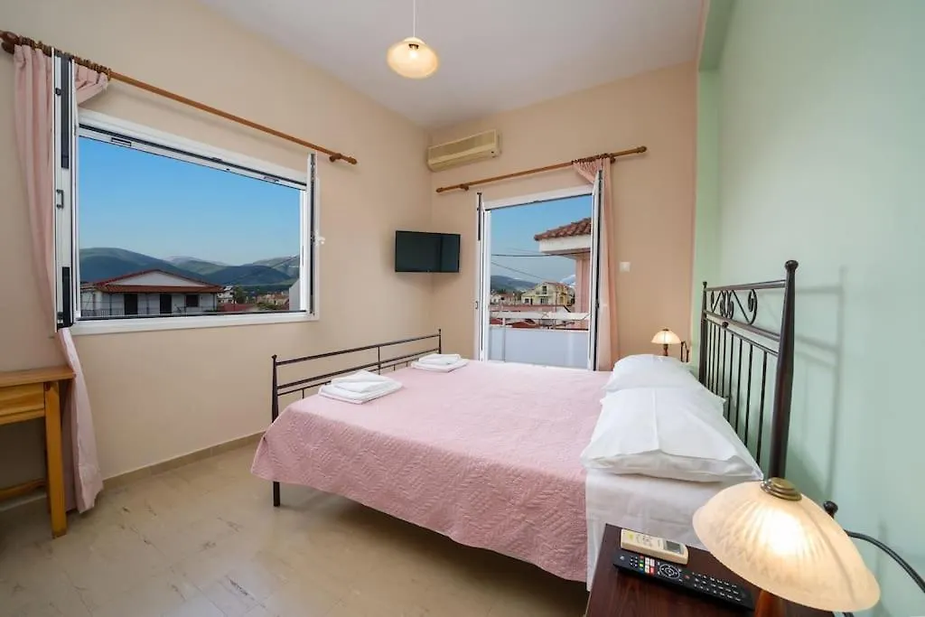 Vasilakis Apartment Sami  Greece